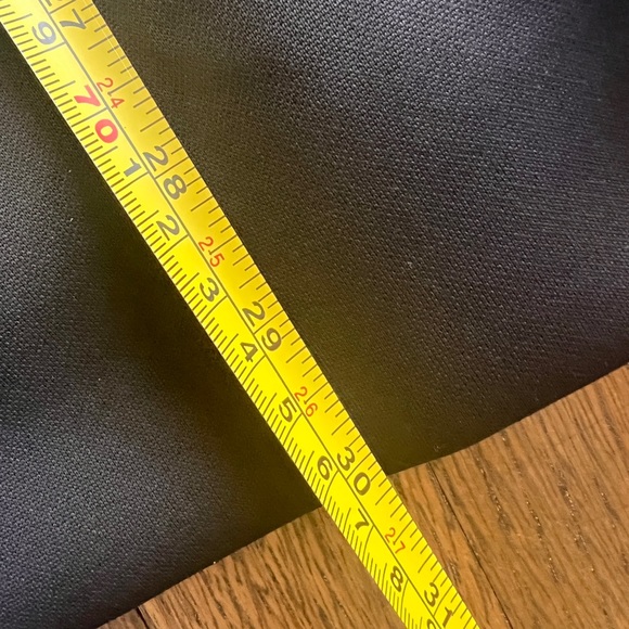 New authentic NHL Calgary Flames hoodie size Large men - Picture 5 of 11